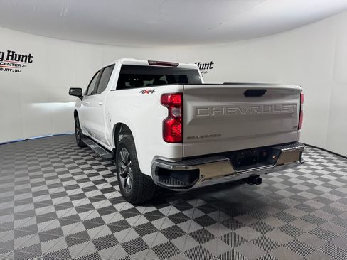 Used 2023 Chevrolet Silverado 1500 LT image 10