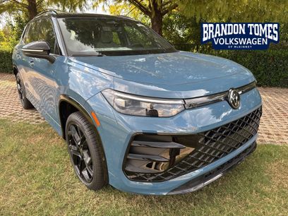 New 2025 Volkswagen Tiguan SE R-Line