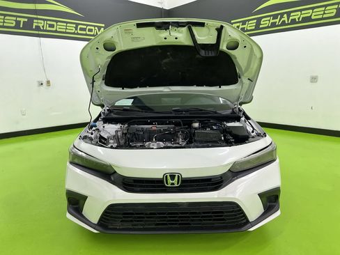 Used 2024 Honda Civic Sport image 4