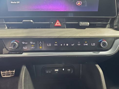 Used 2024 Kia Sportage X-Pro Prestige AWD/4WD image 21