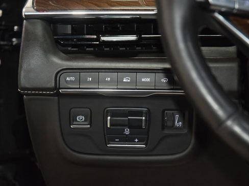Used 2023 Cadillac Escalade Sport Platinum w/ LPO, ONYX Package AWD/4WD image 36