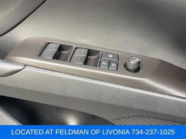 Used 2022 Toyota Camry SE FWD image 19