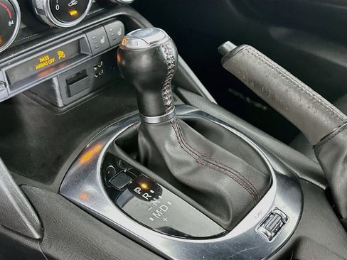 Used 2017 MAZDA MX-5 Miata RF Grand Touring RWD image 24