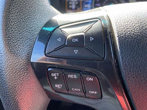 Used 2018 Ford Explorer XLT w/ Equipment Group 201A image 28