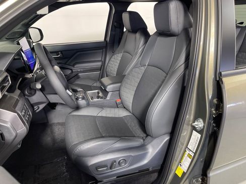 New 2025 Toyota Tacoma TRD Sport image 12