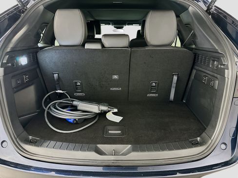 Used 2024 MAZDA CX-90 Plug-In Hybrid w/ Premium Plus AWD/4WD image 32