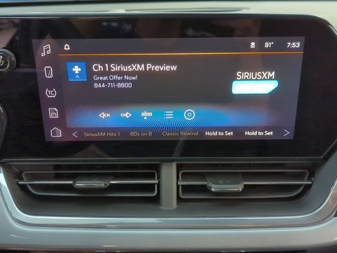 Used 2024 Chevrolet Trax LT w/ Driver Confidence Package FWD image 15