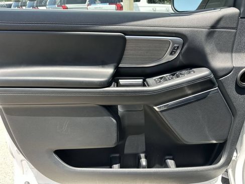 Used 2025 Ford Expedition Platinum AWD/4WD image 23