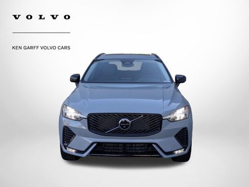 New 2026 Volvo XC60 B5 Plus w/ Climate Package image 9