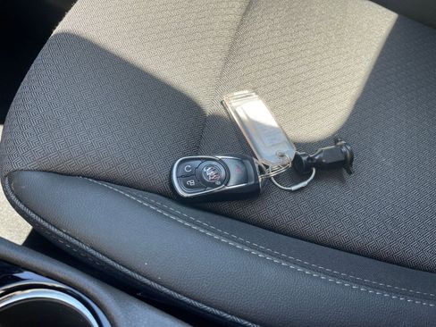 Used 2025 Buick Encore GX Preferred FWD image 24