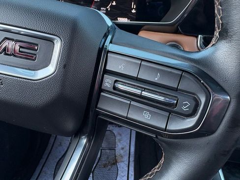 Used 2023 GMC Canyon AT4 image 26