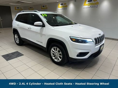 Used 2019 Jeep Cherokee Latitude w/ Cold Weather Group image 1