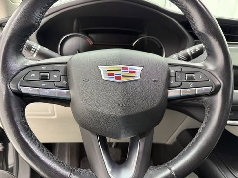 Used 2020 Cadillac XT4 Luxury image 9