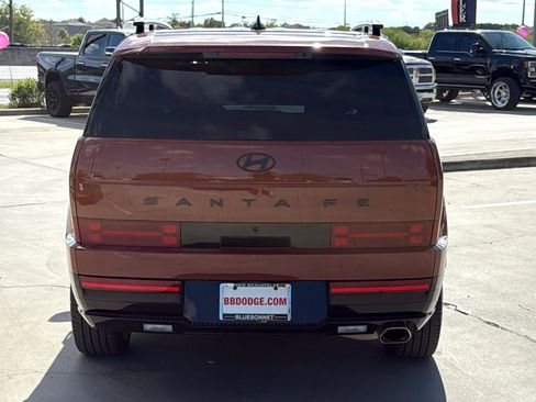 Used 2025 Hyundai Santa Fe Calligraphy image 4
