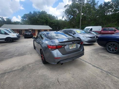 Used 2021 Nissan Sentra SR FWD image 11