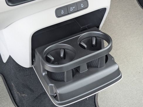 New 2025 Volkswagen ID. Buzz Pro S Plus image 24