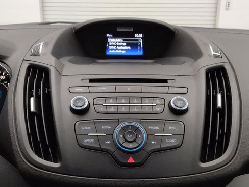Used 2017 Ford Escape SE w/ SE Cold Weather Package AWD/4WD image 25