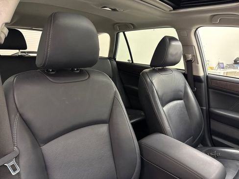 Used 2018 Subaru Outback 2.5i Limited AWD/4WD image 24