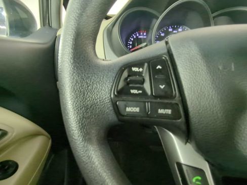 Used 2013 Kia Rio EX FWD image 25
