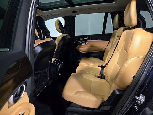Used 2016 Volvo XC90 T6 Momentum w/ Momentum Plus Package image 18