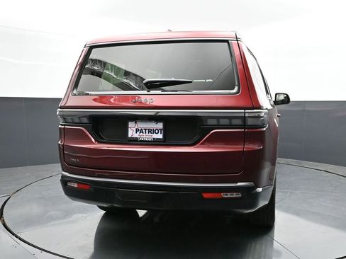 New 2026 Jeep Grand Wagoneer Limited AWD/4WD image 2