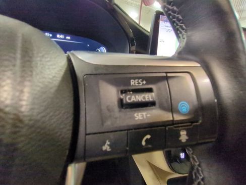 Used 2023 INFINITI QX60 Sensory w/ Vision Package image 16