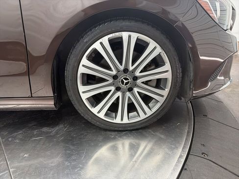 Used 2018 Mercedes-Benz CLA 250 image 9