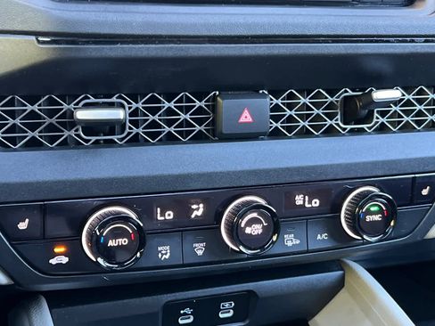 Used 2023 Honda Accord EX image 20