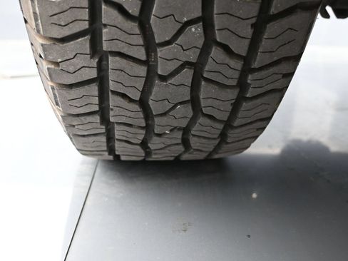 Used 2012 RAM 1500 Limited RWD image 19