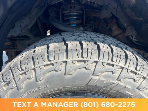 Used 2006 Toyota 4Runner SR5 AWD/4WD image 9