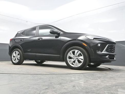 Used 2025 Buick Encore GX Preferred AWD/4WD image 33