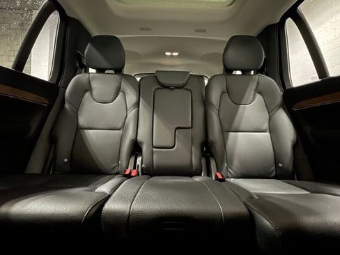 Used 2024 Volvo XC90 B5 Plus w/ Protection Package Premier image 13
