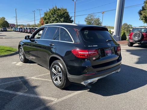 Used 2018 Mercedes-Benz GLC 300 4MATIC image 5