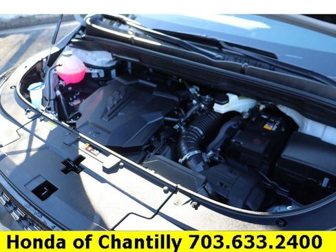 Used 2026 Kia Carnival SX w/ SX Dark Edition Package image 35