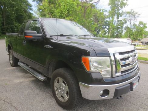 Used 2011 Ford F150 XLT w/ XLT Convenience Pkg AWD/4WD image 2