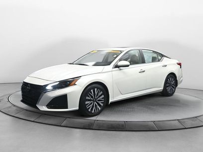 Used 2024 Nissan Altima 2.5 SV w/ SV Premium Package