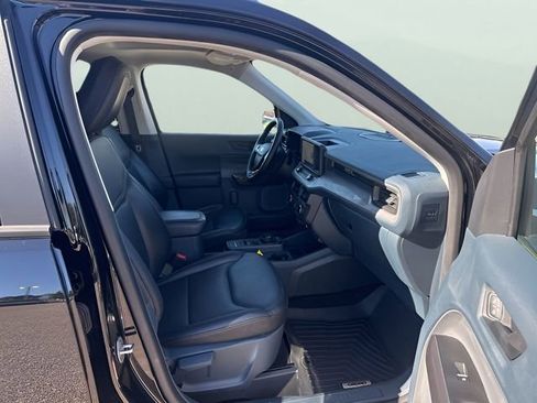 Used 2024 Ford Maverick Lariat w/ Black Appearance Package image 11