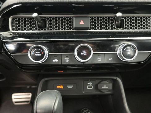 Certified 2023 Honda Civic Sport image 17