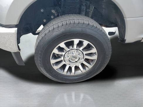 Used 2021 Ford F250 Lariat w/ Lariat Ultimate Package image 10