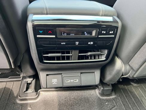 Used 2022 Acura MDX SH-AWD w/ Technology Package image 15