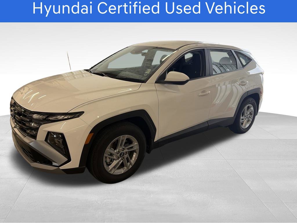 Certified 2026 Hyundai Tucson SE FWD image 1