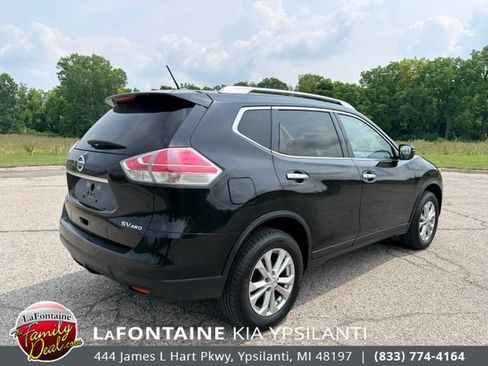 Used 2016 Nissan Rogue SV AWD/4WD image 5