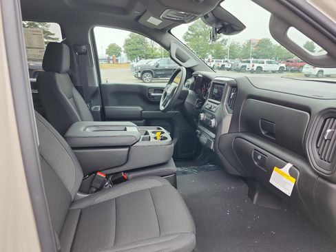 New 2026 GMC Sierra 1500 Pro w/ Graphite Edition image 7