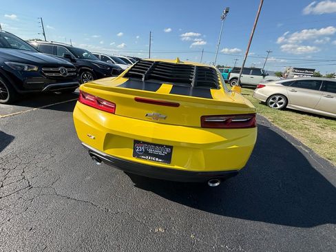 Used 2018 Chevrolet Camaro LT w/ RS Package RWD image 4