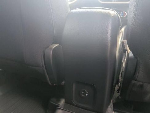 Used 2022 Ford Escape SE AWD/4WD image 19