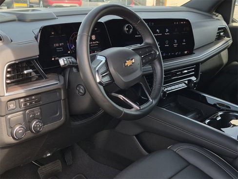 Certified 2025 Chevrolet Tahoe Premier image 36