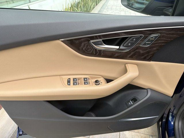 Used 2021 Audi Q8 Prestige w/ Prestige Package AWD/4WD image 8