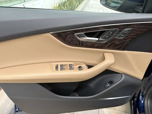 Used 2021 Audi Q8 Prestige w/ Prestige Package AWD/4WD image 8