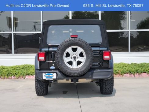 Certified 2019 Jeep Wrangler Sport AWD/4WD image 6