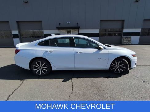 Used 2024 Chevrolet Malibu RS w/ LPO, Floor Liner Package image 6